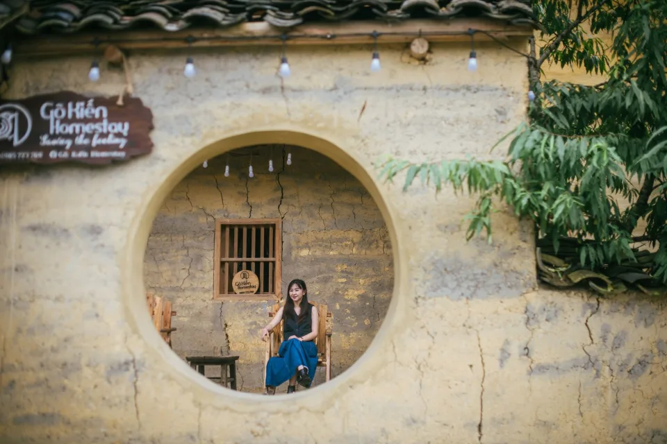 Đội ngũ chủ nhà và nhân viên